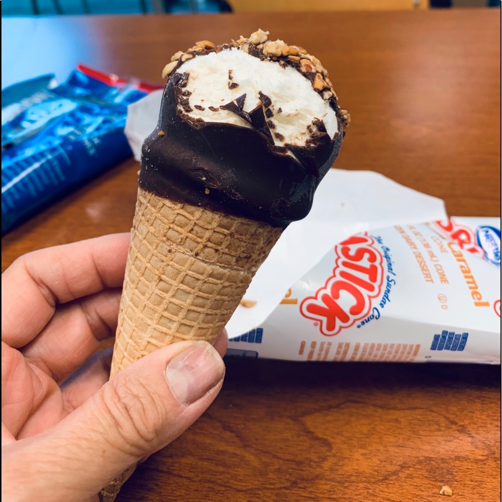 Meet your Posher, Leezel